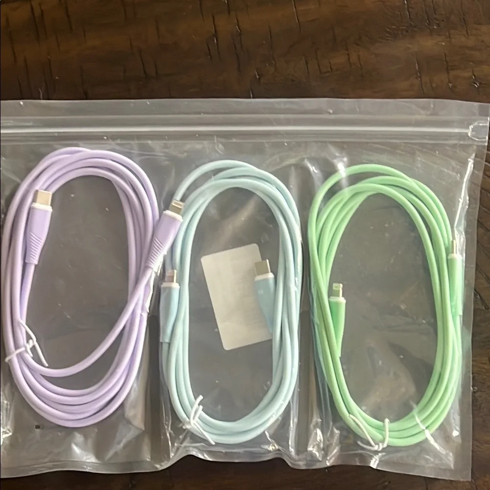 3 pack 6' pastel USB C to lightening charging cables